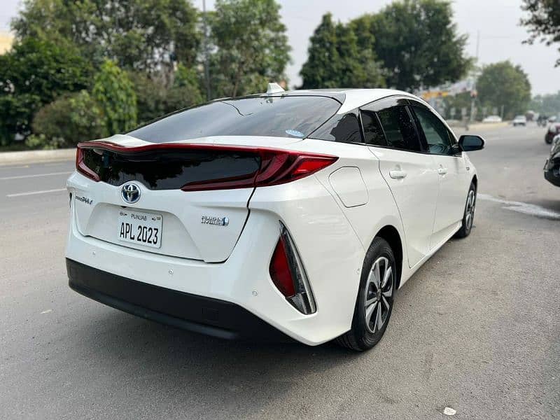 Toyota Prius 2018 7