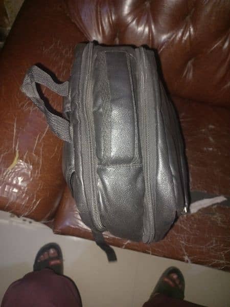 Premium Quality Leather Bag. 4