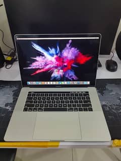 Macbook pro 15 2019-i7-16gb-256gb ssd-cycle count 12-touchbar