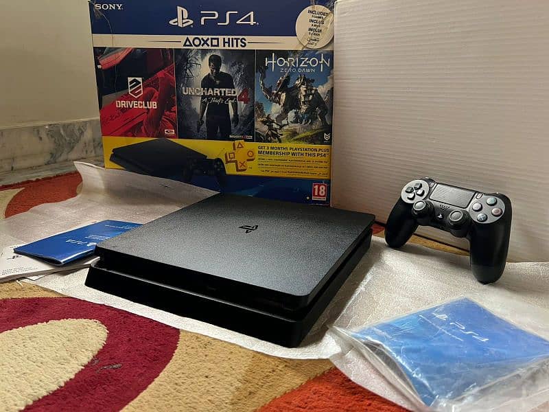 Ps4 slim sealed latest model 10/10 1