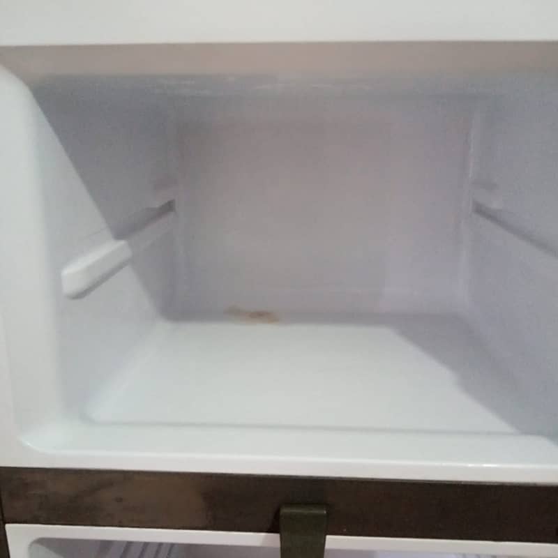 Haier Fridge (Model HRF-205 TM Freezer) 14