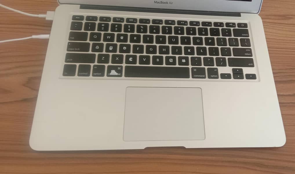 MacBook Air 2015, i7, 13" Inches 250gb SSD 2