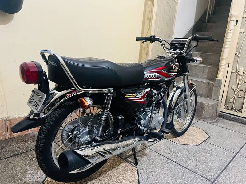 honda 125 2024 5