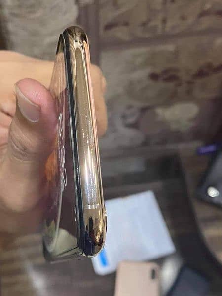 iphone xs max 64gb PTA APPROVED exchange possible android phne or bike 5