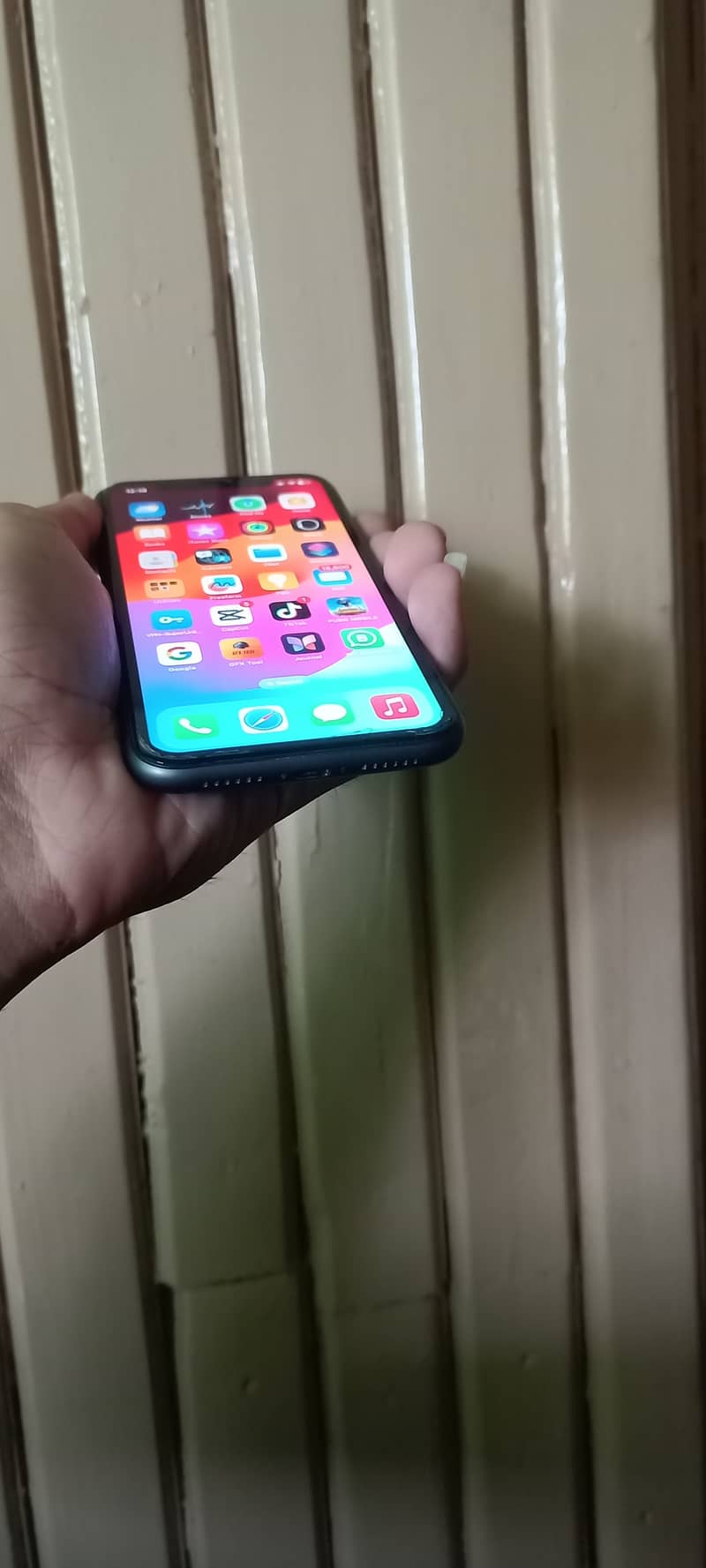 Iphone 11 64GB Available urgent sale 3