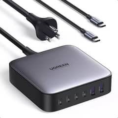 UGreen Desktop Charger 200W