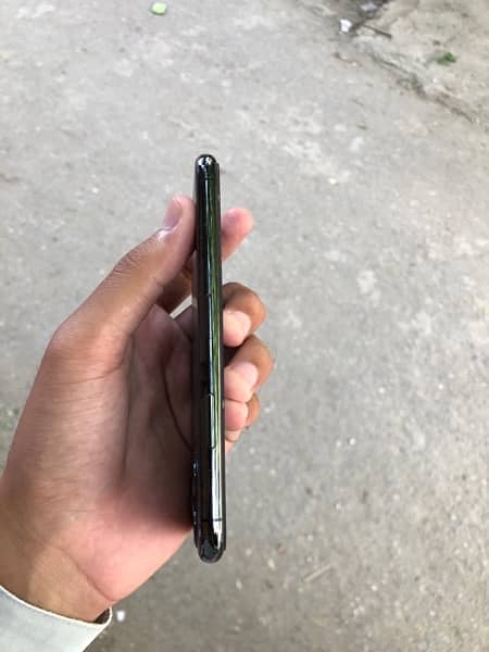 iphone 11pro ( 64 GB ) PTA-BLOCKED 2