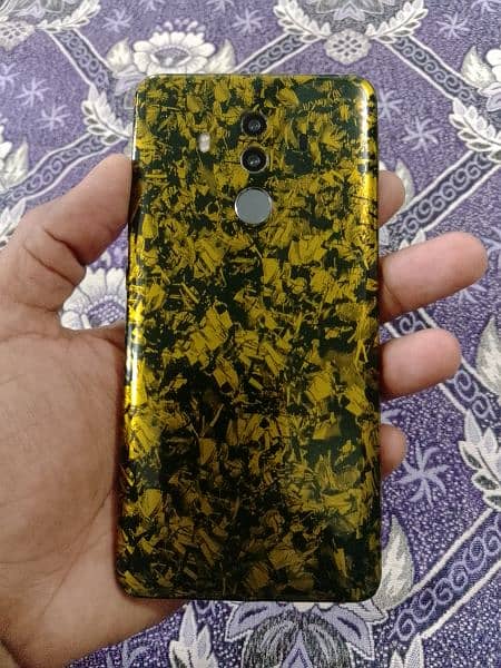 Huawei Mate 10 pro  6gb ram 64 gb rom 10.9 condition he 2