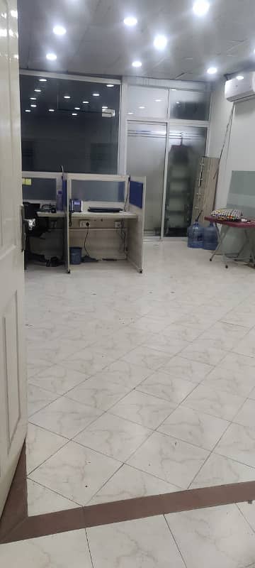 Ideal 500 SqFt Office for Rent adjacent to MM Alam Road Gulberg Lahore 5