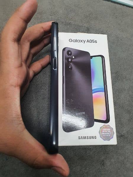 samsung A05s 6/128 only 15 days use with complete box 1