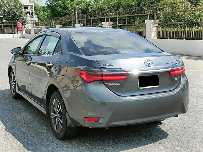 Toyota Corolla Altis 2019 4