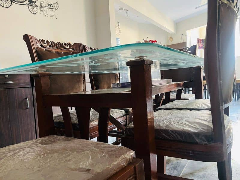 dining table with 6 chairs 2