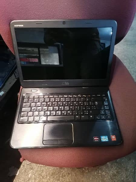 Dell i3 2nd generation 320G. 4Gb 2hours battery 1