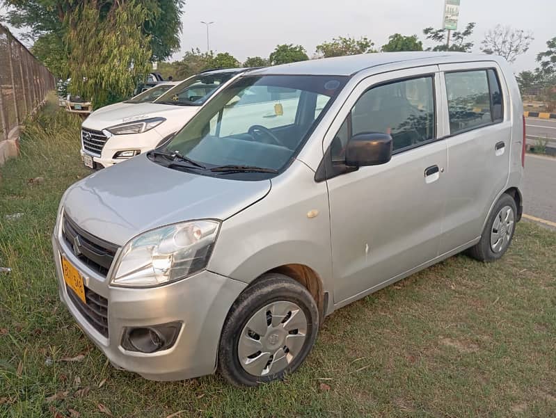 Suzuki Wagon R 2015 9