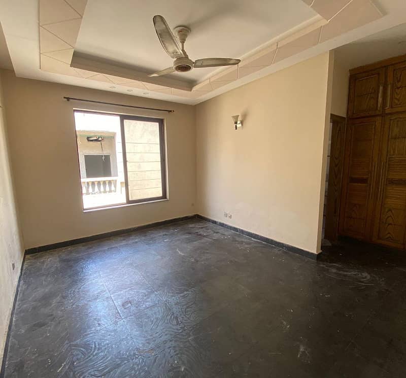 3 Beds Apartment for Rent in Ex Air Avenue DHA Phase 8 Lahore 4