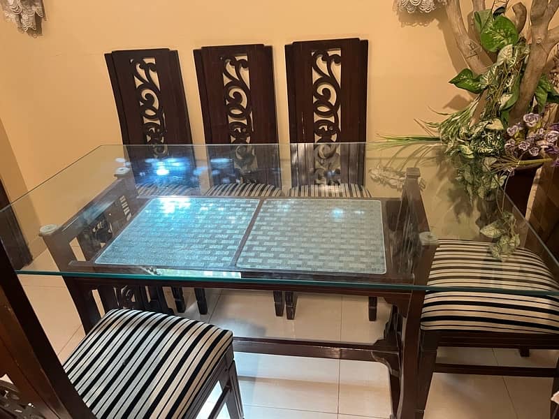 dining table for 6 persons 4