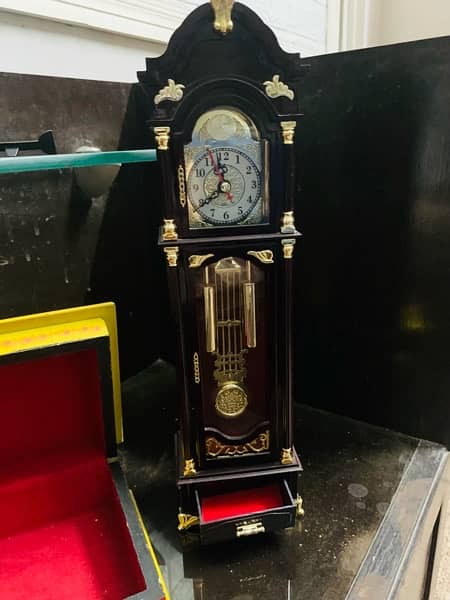 Working Clock And Yellow Box 1