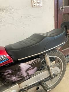 honda 125 Step Seat. 0