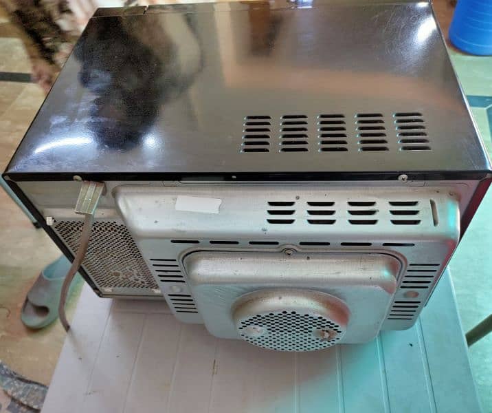 Dawlance Micro  wave oven 1