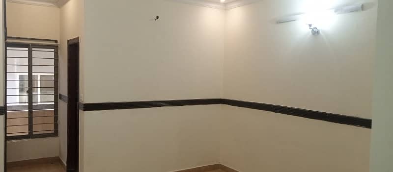 1 room flat available for rent 5