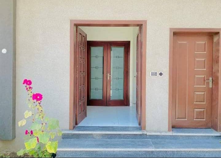 Luxury House For Sale At Canal Road Faisalabad 3