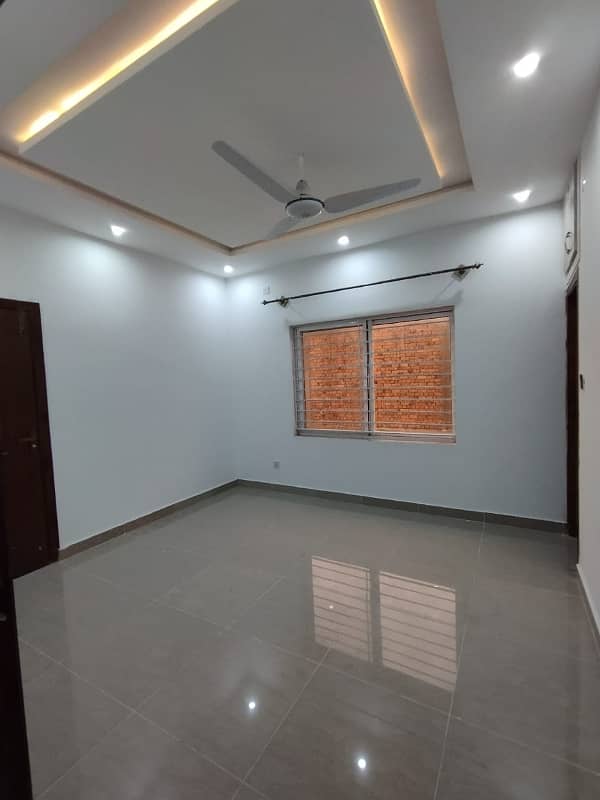 Upper portion available for rent 11