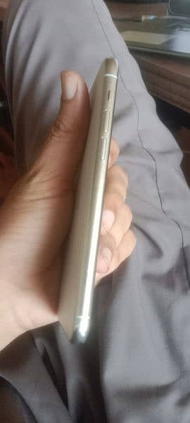 Iphone 11 pro 256GB Non PTA 4