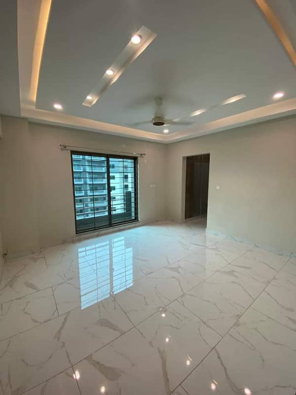 12 Marla 4 Bedrooms B. New Luxury Flat For Rent 14