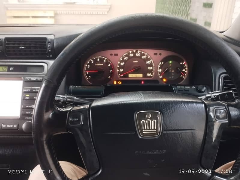 Toyota Crown G 2003 full options 2003 6