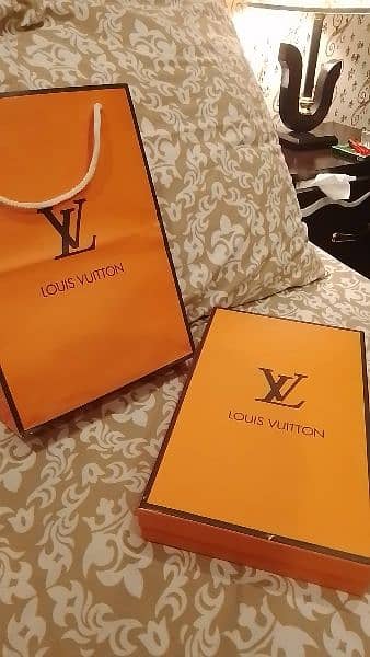 Louis Vuitton 2