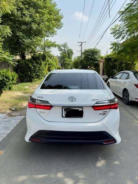 Toyota Altis Grande 2018 4