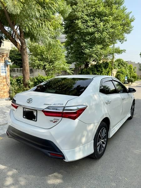 Toyota Altis Grande 2018 7