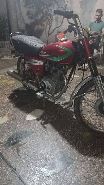 Honda. 125 1