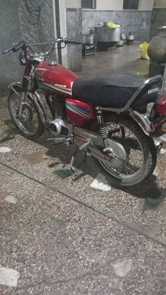 Honda. 125 2