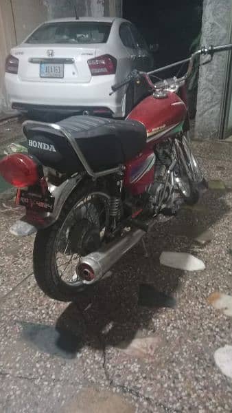 Honda. 125 3