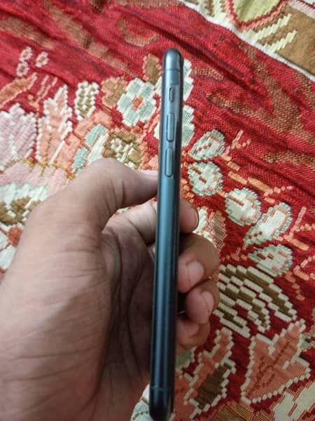 iPhone 11 pro 256 gb dual physical approved 10 by 10 condition 3