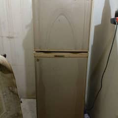 DAWLANCE REFRIGERATOR TWO DOOR