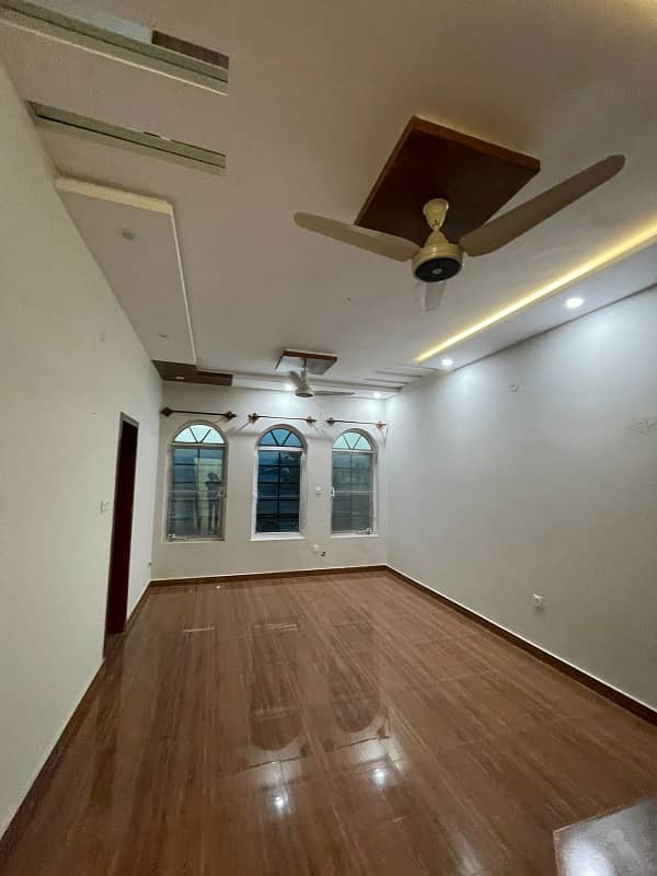 14 marla ground portion for rent in 7