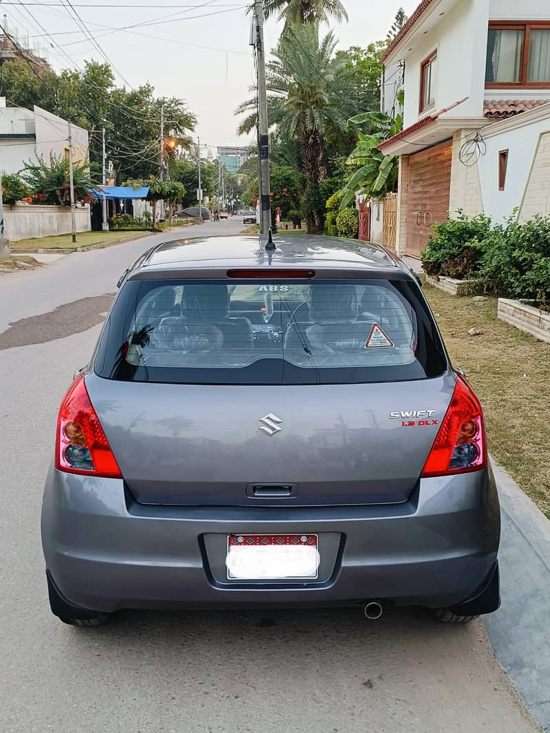 Suzuki Swift Model 2017 5