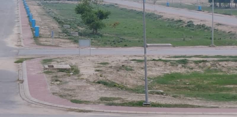 5 Marla Commercial Plot for Sale in Golf View Residencia Bahria Town 4