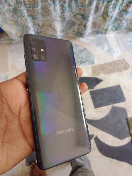 Samsung Galaxy A51 1