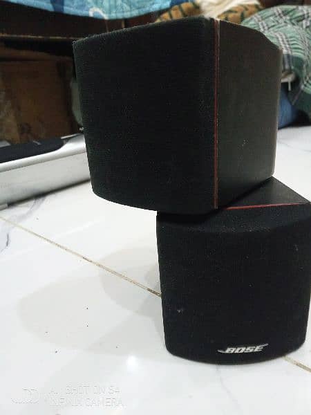 BOOSE CUBE SPEAKER 0