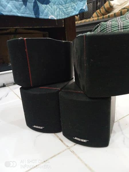 BOOSE CUBE SPEAKER 1