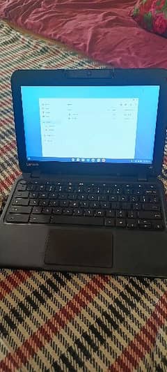 LENOVO chromebook 4 GB SSD RAM 16 GB SSD ROM 7 Hrs + Battery Time