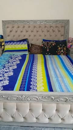 queen size bed dressing side tables