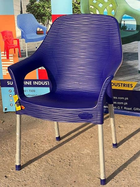 Plastic chairs with low price good quality delivery available 2