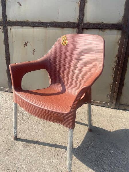 Plastic chairs with low price good quality delivery available 7