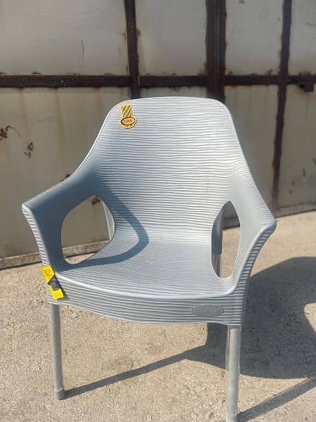 Plastic chairs with low price good quality delivery available 10