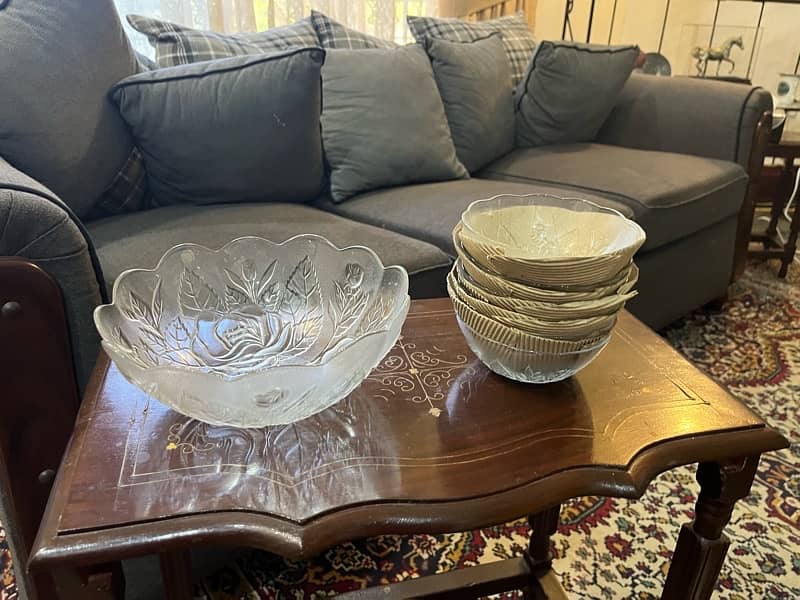 Dessert bowls with the Serving dish 1