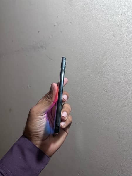 iphone 11pro max 64gb non PTA factory unlock 2